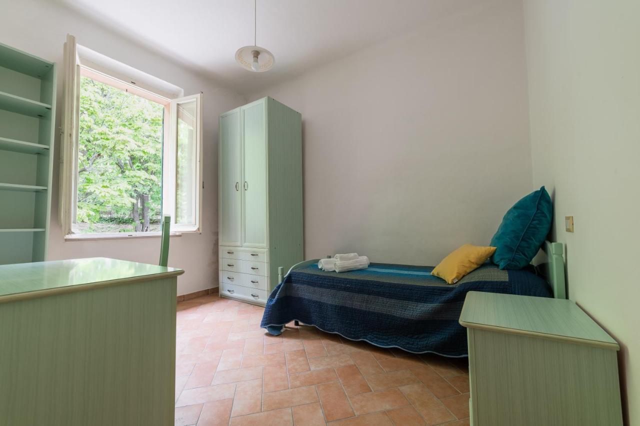 Appartamento Del Divin Pittore Urbino Luaran gambar