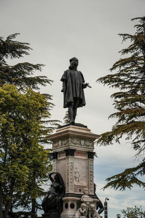 Appartamento Del Divin Pittore Urbino Luaran gambar