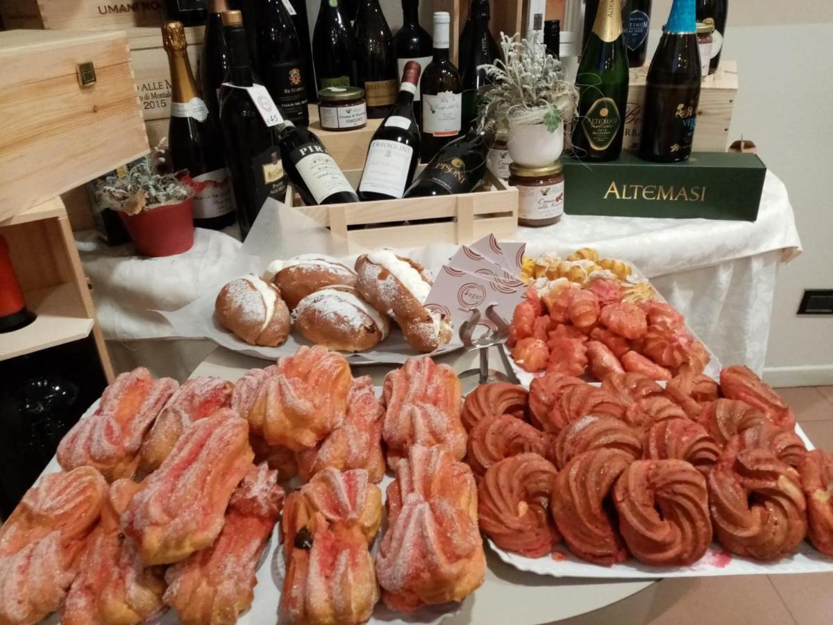 Appartamento Del Divin Pittore Urbino Luaran gambar
